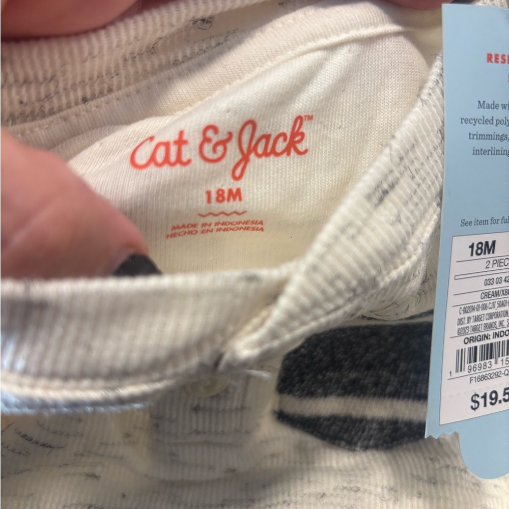 Cat & Jack Kids Matching Set - Gray, Cream, Navy, Black - Picture 3 of 4